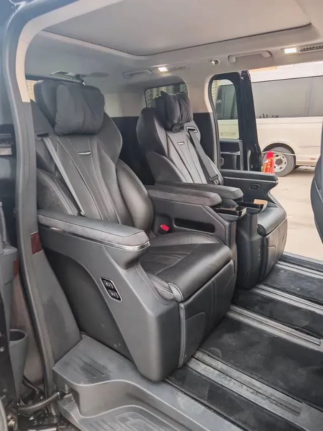 2024 HongQi HQ9 2.0T 163HP L4 1DHT PHEV 20.14KWH,autocango,china used car exporter,china ev exporter,chinese used car exporter,chinese used ev exporter