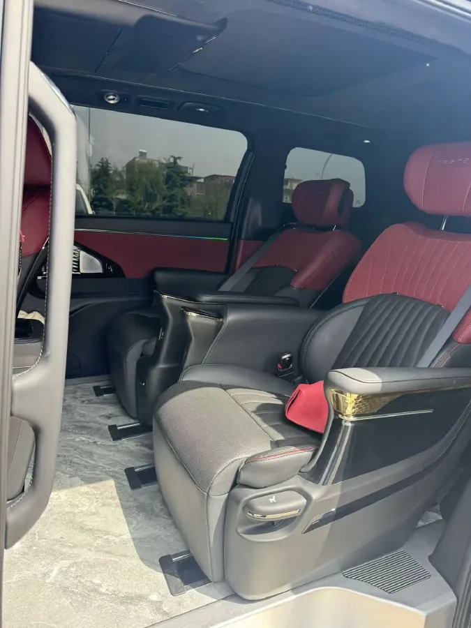 2024 GAC Trumpchi M8 2.0T 252HP L4 8AT,autocango,china used car exporter,china ev exporter,chinese used car exporter,chinese used ev exporter