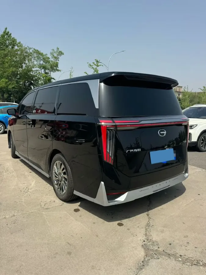 2024 GAC Trumpchi M8 2.0T 252HP L4 8AT,autocango,china used car exporter,china ev exporter,chinese used car exporter,chinese used ev exporter