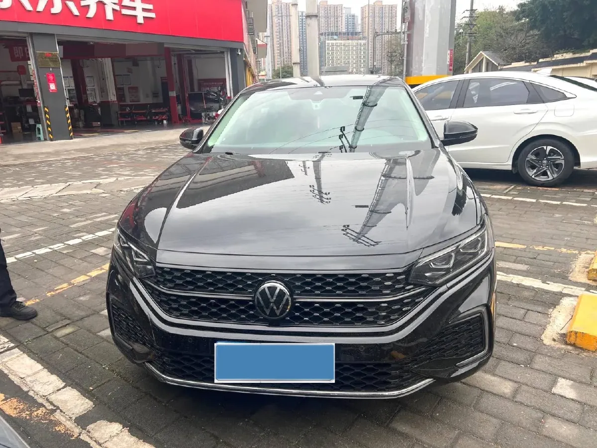 2023 Volkswagen Passat 2.0T 186HP L4 7DCT,autocango,china used car exporter,china ev exporter,chinese used car exporter,chinese used ev exporter