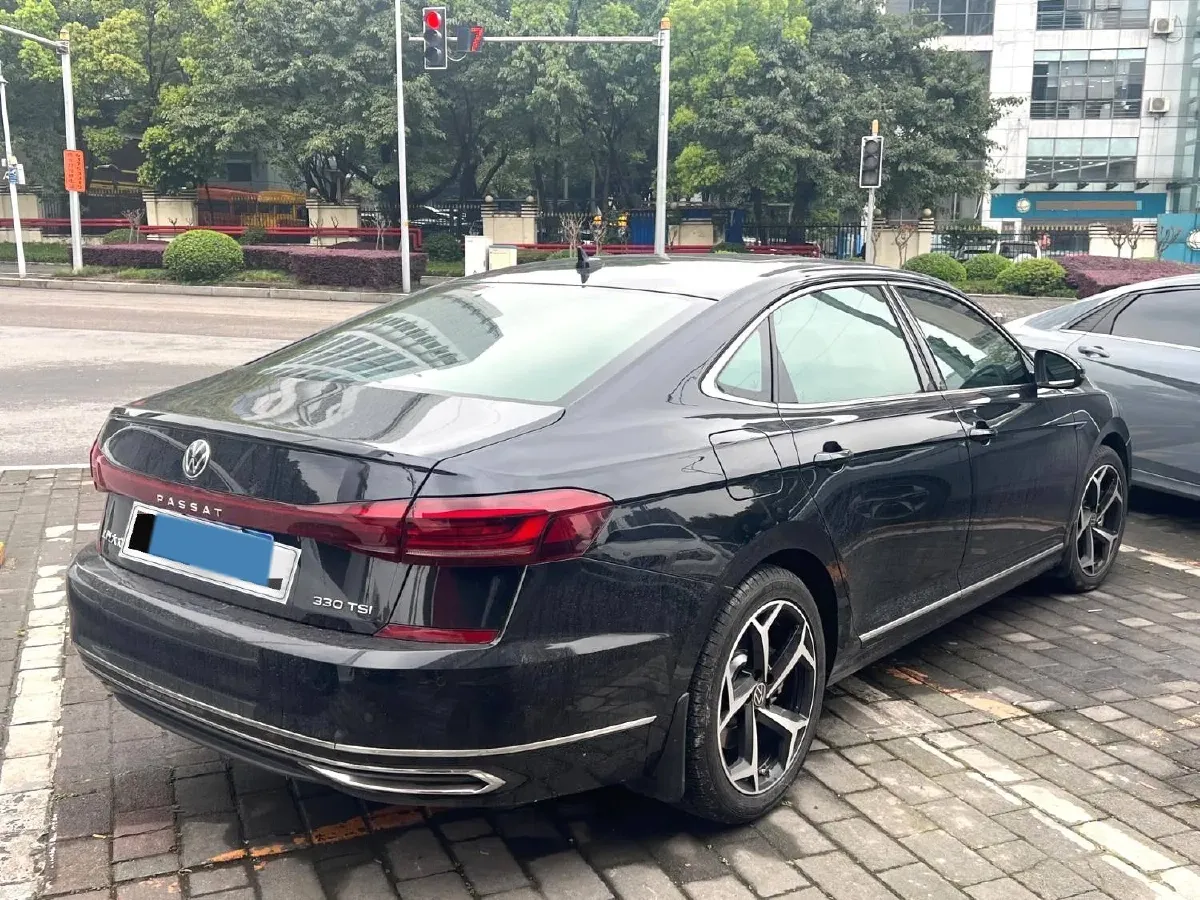 2023 Volkswagen Passat 2.0T 186HP L4 7DCT,autocango,china used car exporter,china ev exporter,chinese used car exporter,chinese used ev exporter