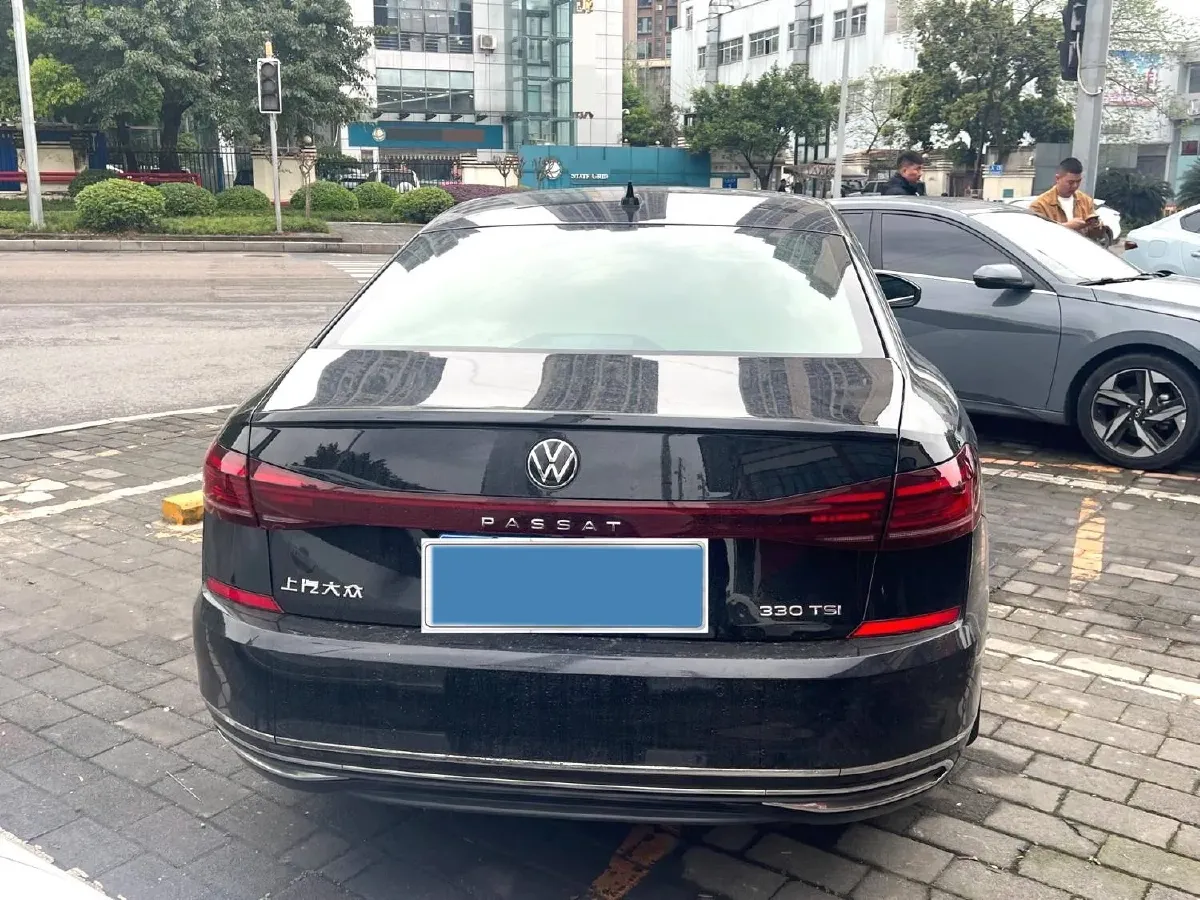2023 Volkswagen Passat 2.0T 186HP L4 7DCT,autocango,china used car exporter,china ev exporter,chinese used car exporter,chinese used ev exporter