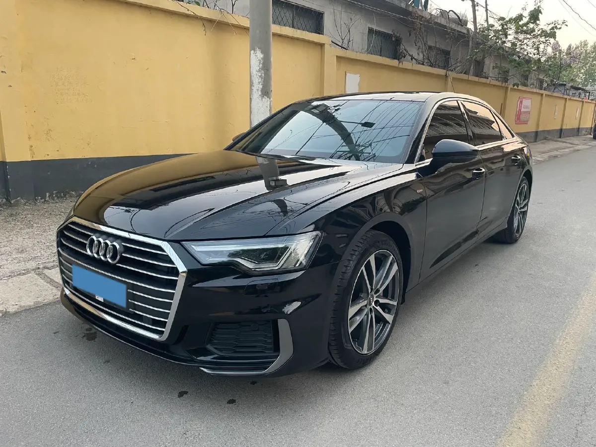 2019 Audi A6L 2.0T 190HP L4 7DCT,autocango,china used car exporter,china ev exporter,chinese used car exporter,chinese used ev exporter