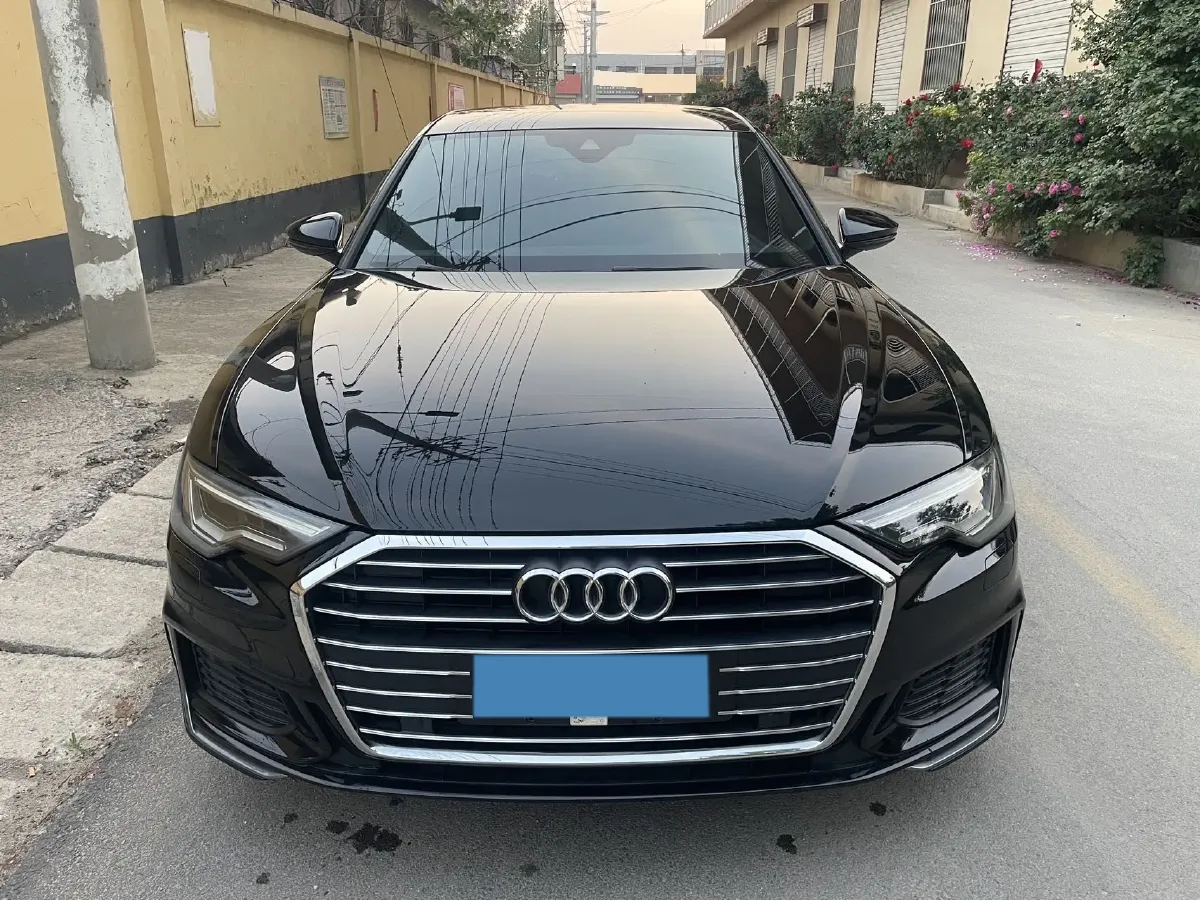 2019 Audi A6L 2.0T 190HP L4 7DCT,autocango,china used car exporter,china ev exporter,chinese used car exporter,chinese used ev exporter