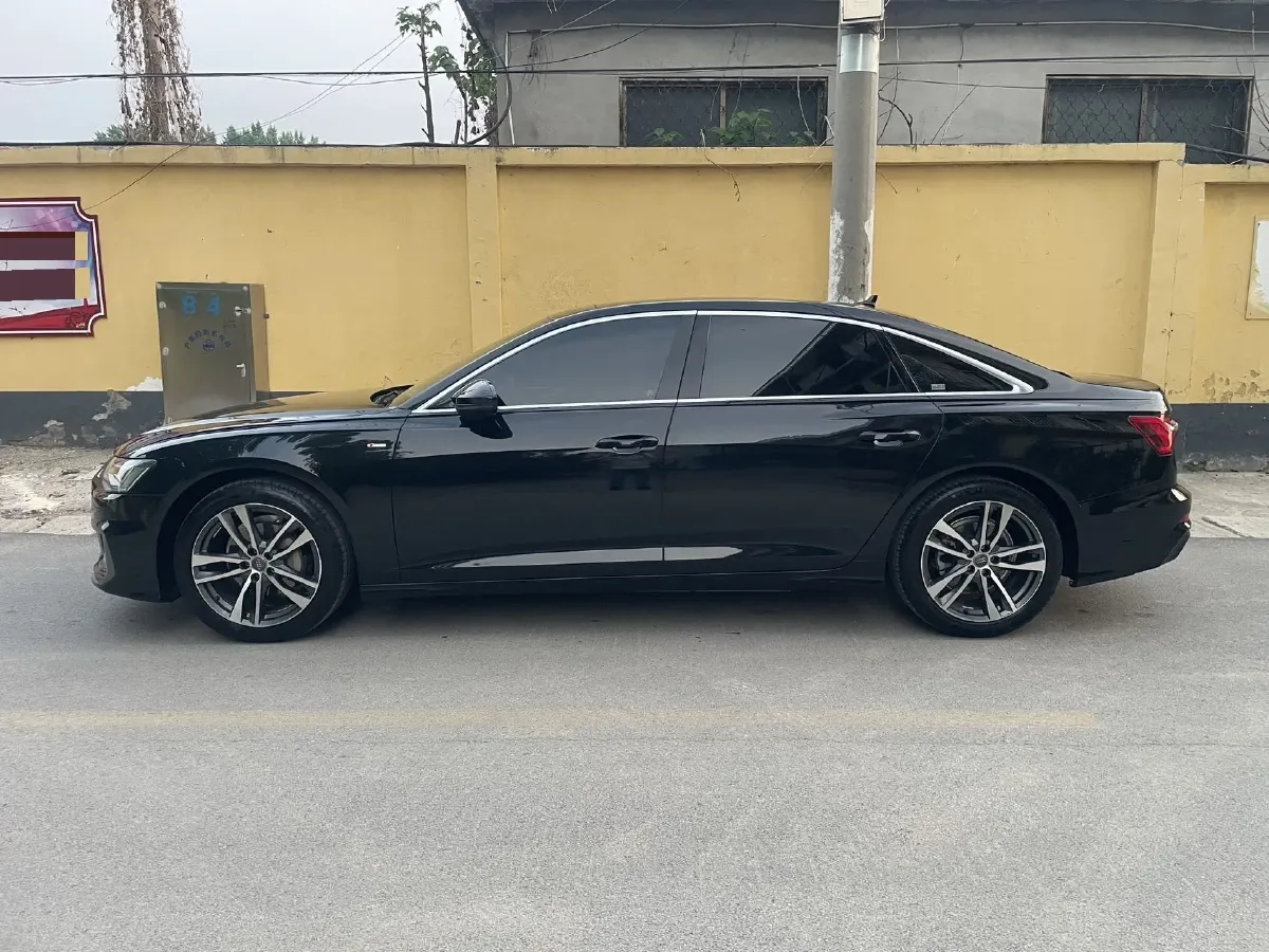2019 Audi A6L 2.0T 190HP L4 7DCT,autocango,china used car exporter,china ev exporter,chinese used car exporter,chinese used ev exporter