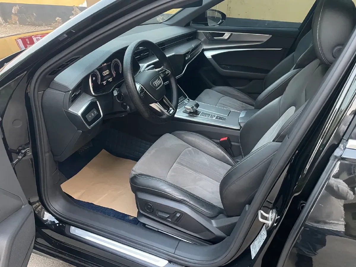 2019 Audi A6L 2.0T 190HP L4 7DCT,autocango,china used car exporter,china ev exporter,chinese used car exporter,chinese used ev exporter