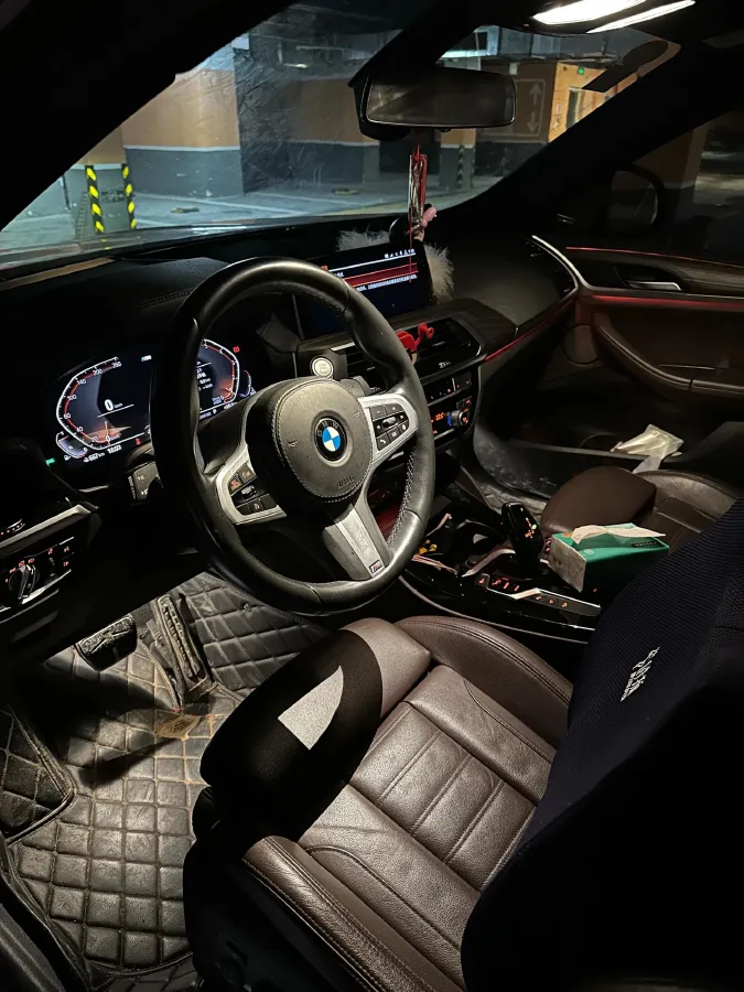 2020 BMW X4 2.0T 184HP L4 8AT,autocango,china used car exporter,china ev exporter,chinese used car exporter,chinese used ev exporter