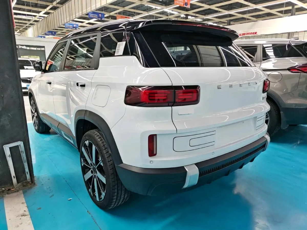 2023 Geely ICON 1.5T 181HP L4 7DCT,autocango,china used car exporter,china ev exporter,chinese used car exporter,chinese used ev exporter