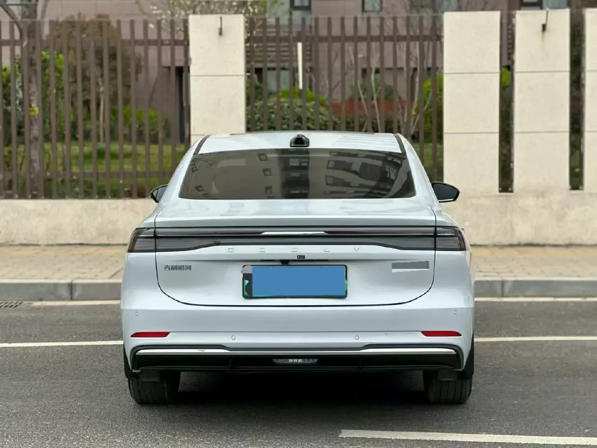 2025 Geely Galaxy A7 1.5L 112HP L4 1DHT PHEV,autocango,china used car exporter,china ev exporter,chinese used car exporter,chinese used ev exporter