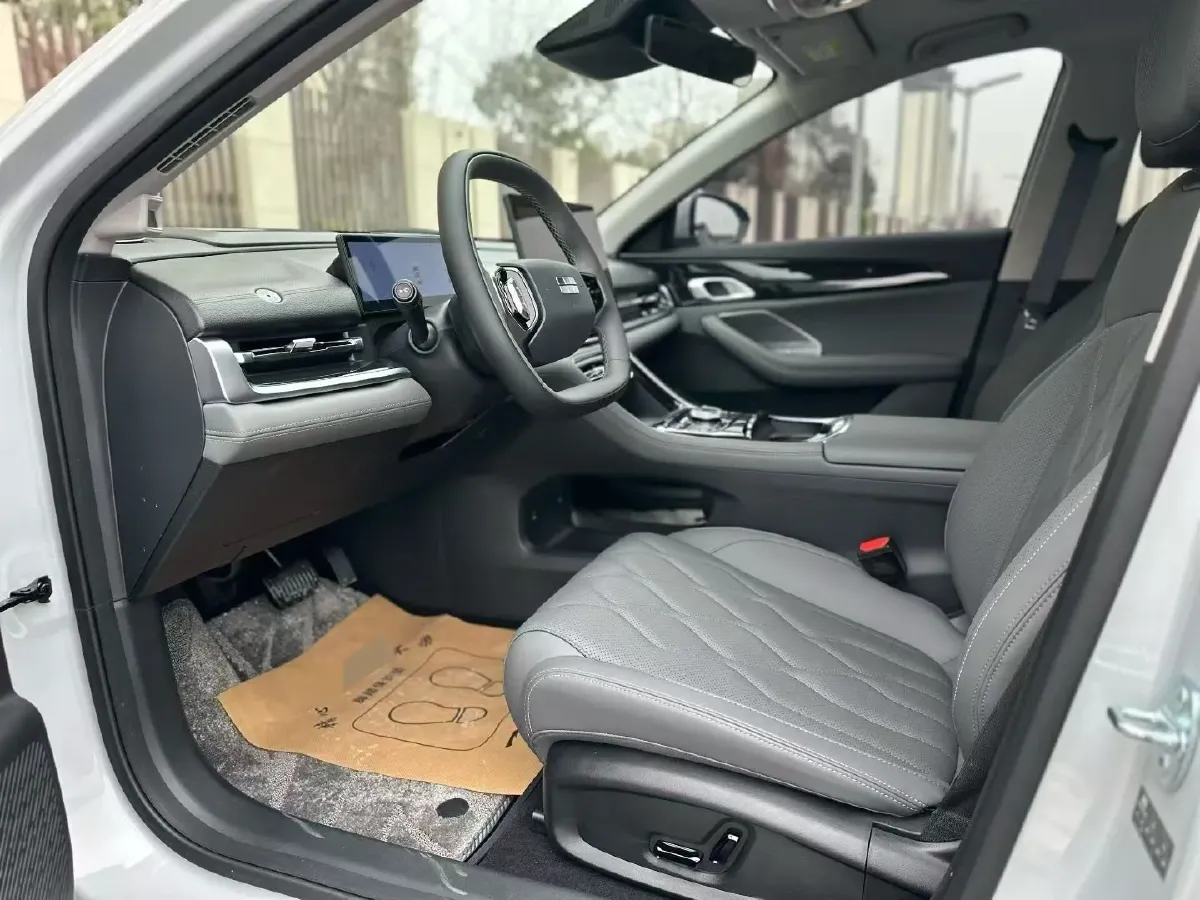 2025 Geely Galaxy A7 1.5L 112HP L4 1DHT PHEV,autocango,china used car exporter,china ev exporter,chinese used car exporter,chinese used ev exporter