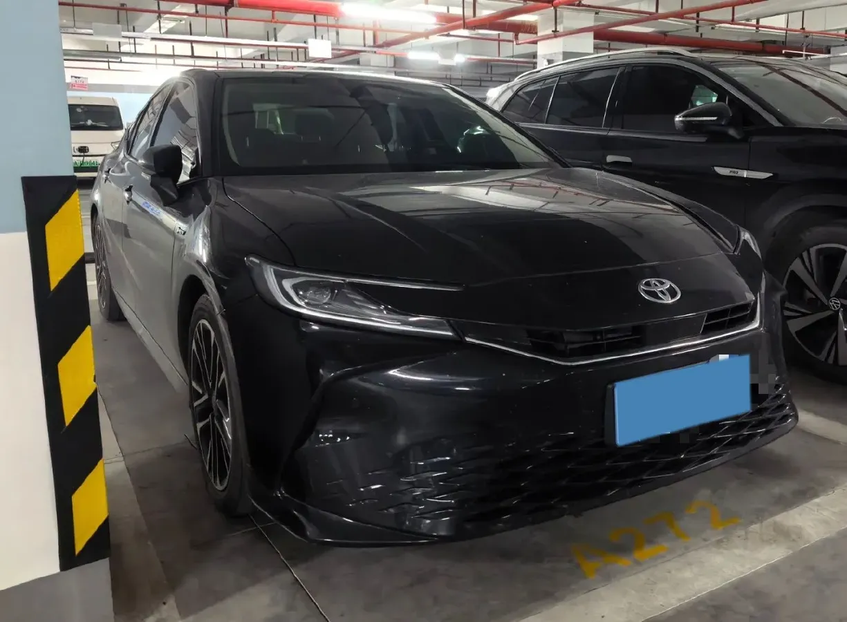 2024 Toyota Camry 2.0L 152HP L4 E-CVT Hybrid,autocango,china used car exporter,china ev exporter,chinese used car exporter,chinese used ev exporter