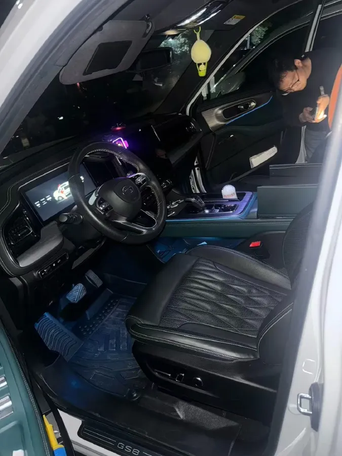 2022 GAC Trumpchi GS8 2.0T 252HP L4 8AT,autocango,china used car exporter,china ev exporter,chinese used car exporter,chinese used ev exporter