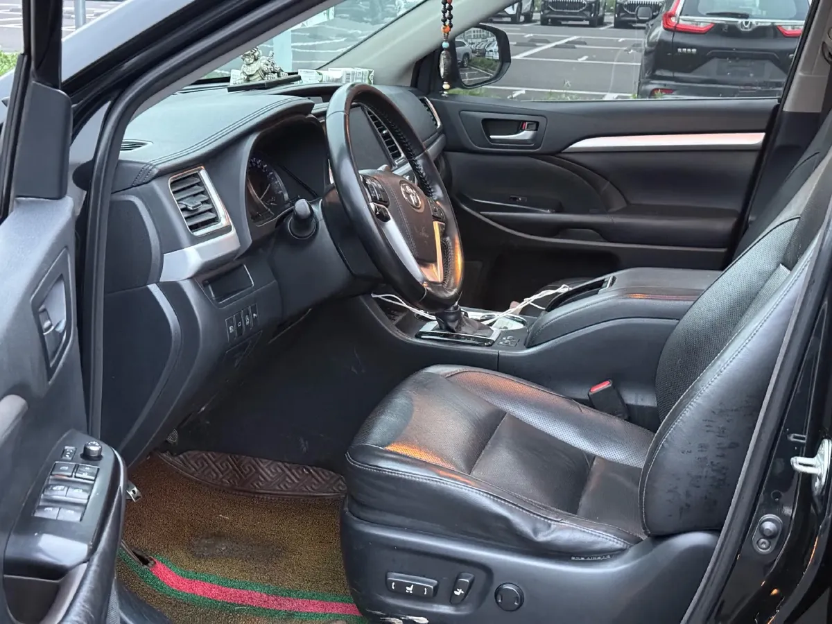 2018 Jeep Grand Commander 2.0T 265HP L4 9AT,autocango,china used car exporter,china ev exporter,chinese used car exporter,chinese used ev exporter