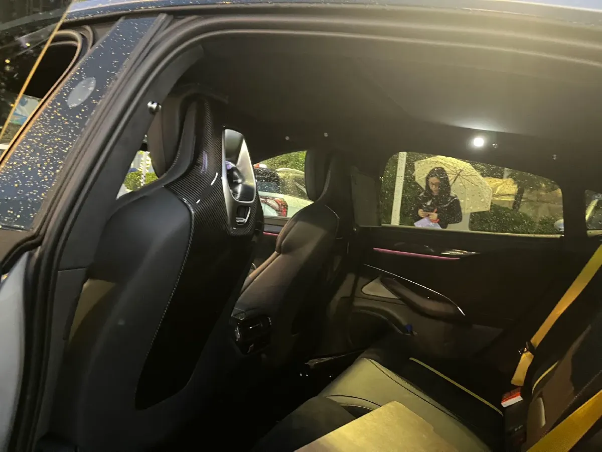 2025 MI SU7 Ultra BEV 93.7KWH,autocango,china used car exporter,china ev exporter,chinese used car exporter,chinese used ev exporter