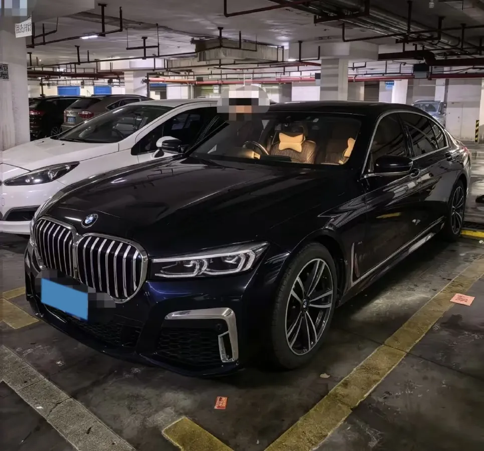 2021 BMW 7 Series 2.0T 265HP L4 8AT,autocango,china used car exporter,china ev exporter,chinese used car exporter,chinese used ev exporter