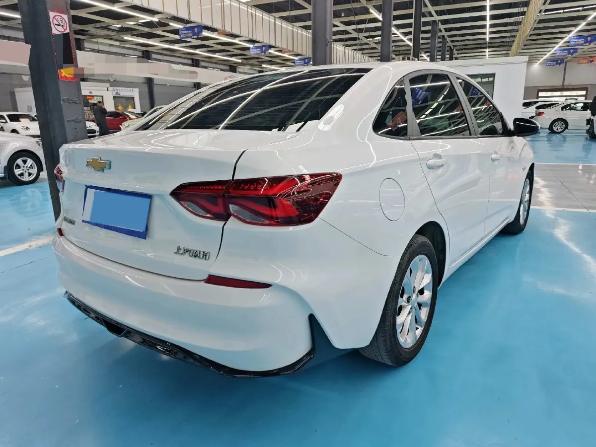 2023 Chevrolet Monza 1.5L 113HP L4 6DCT,autocango,china used car exporter,china ev exporter,chinese used car exporter,chinese used ev exporter