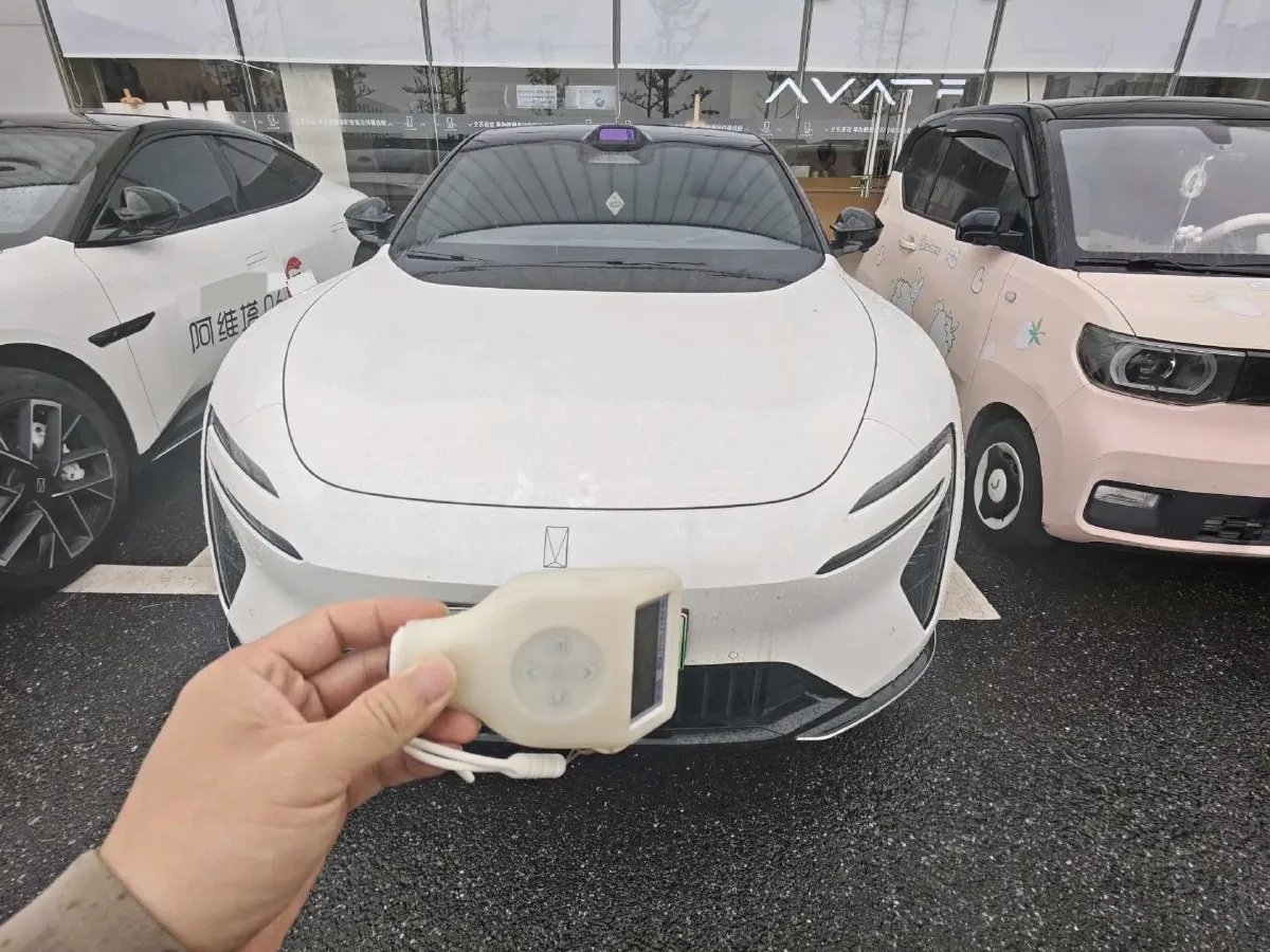 2025 Avatr 06 BEV,autocango,china used car exporter,china ev exporter,chinese used car exporter,chinese used ev exporter