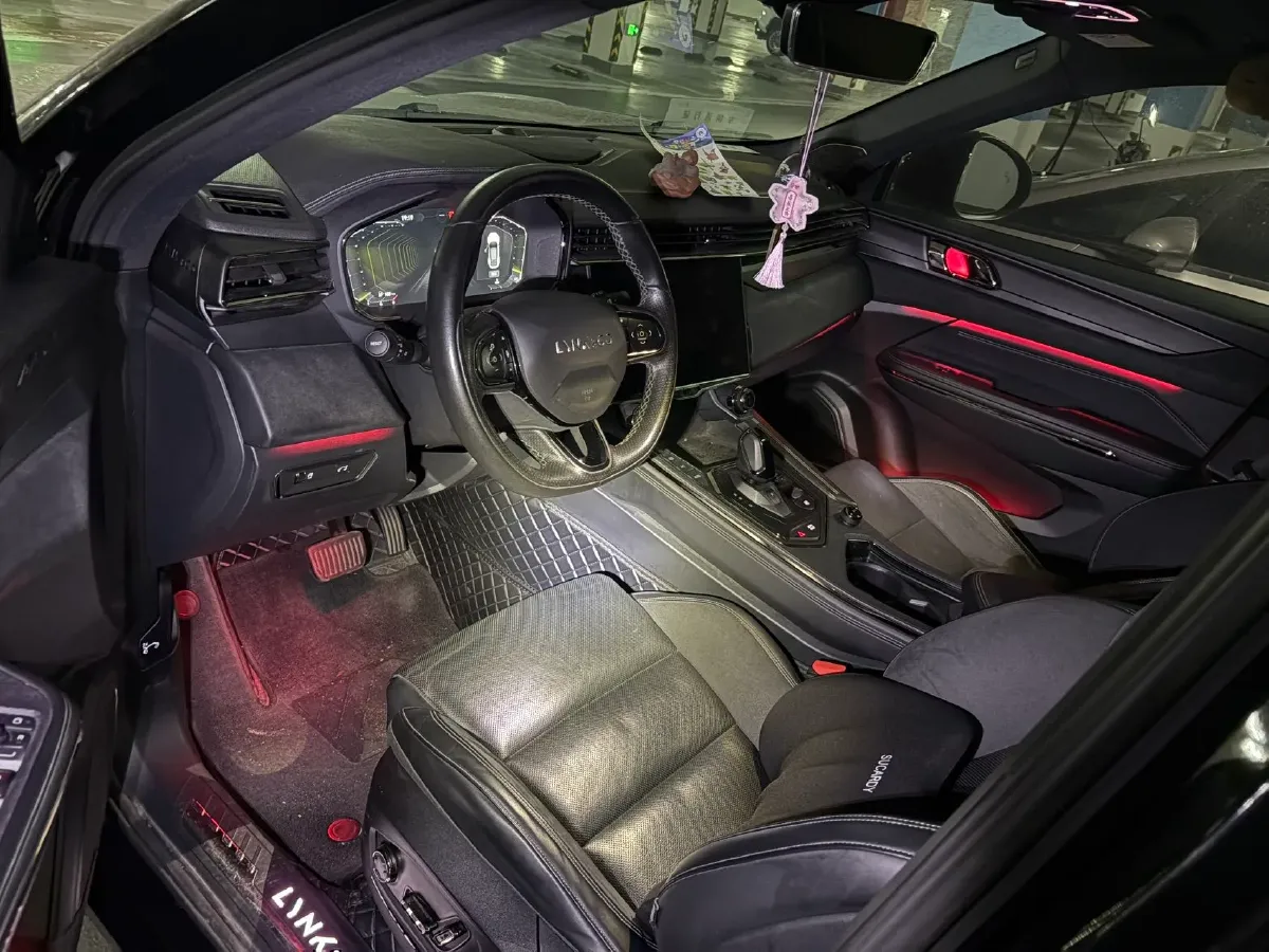 2021 LYNK&CO 01 2.0T 254HP L4 8AT,autocango,china used car exporter,china ev exporter,chinese used car exporter,chinese used ev exporter