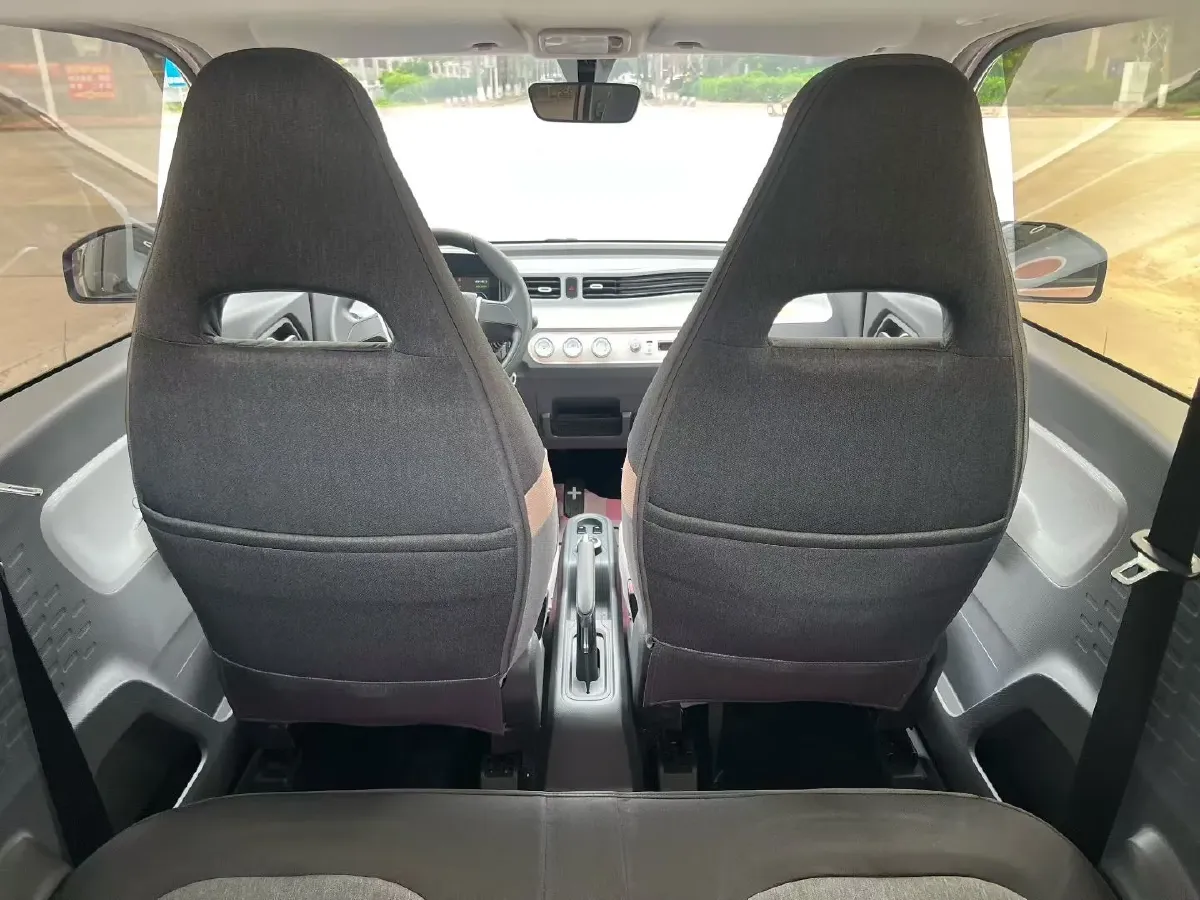 2021 WuLing HongGuang MINI EV BEV 13.8KWH,autocango,china used car exporter,china ev exporter,chinese used car exporter,chinese used ev exporter