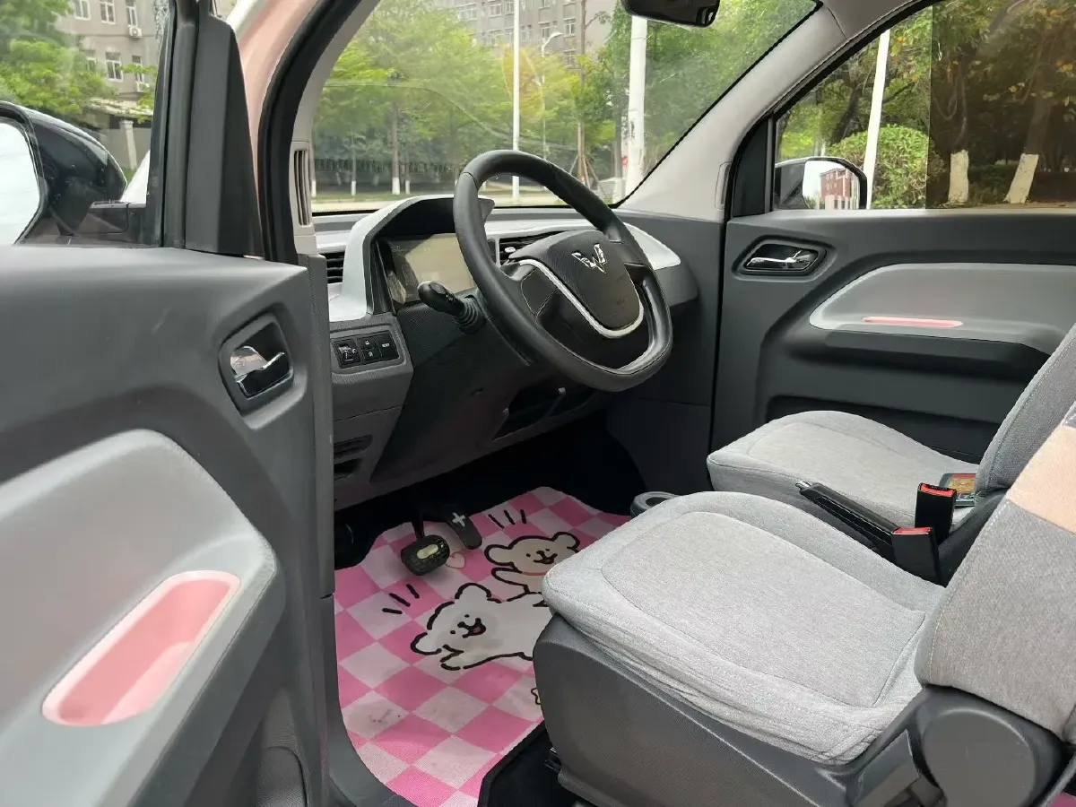 2021 WuLing HongGuang MINI EV BEV 13.8KWH,autocango,china used car exporter,china ev exporter,chinese used car exporter,chinese used ev exporter