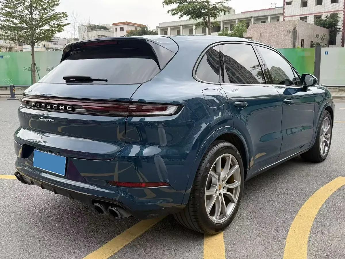 2024 Porsche Cayenne 3.0T 354HP V6 8AT,autocango,china used car exporter,china ev exporter,chinese used car exporter,chinese used ev exporter