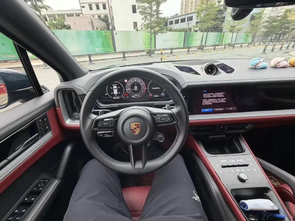 2024 Porsche Cayenne 3.0T 354HP V6 8AT,autocango,china used car exporter,china ev exporter,chinese used car exporter,chinese used ev exporter