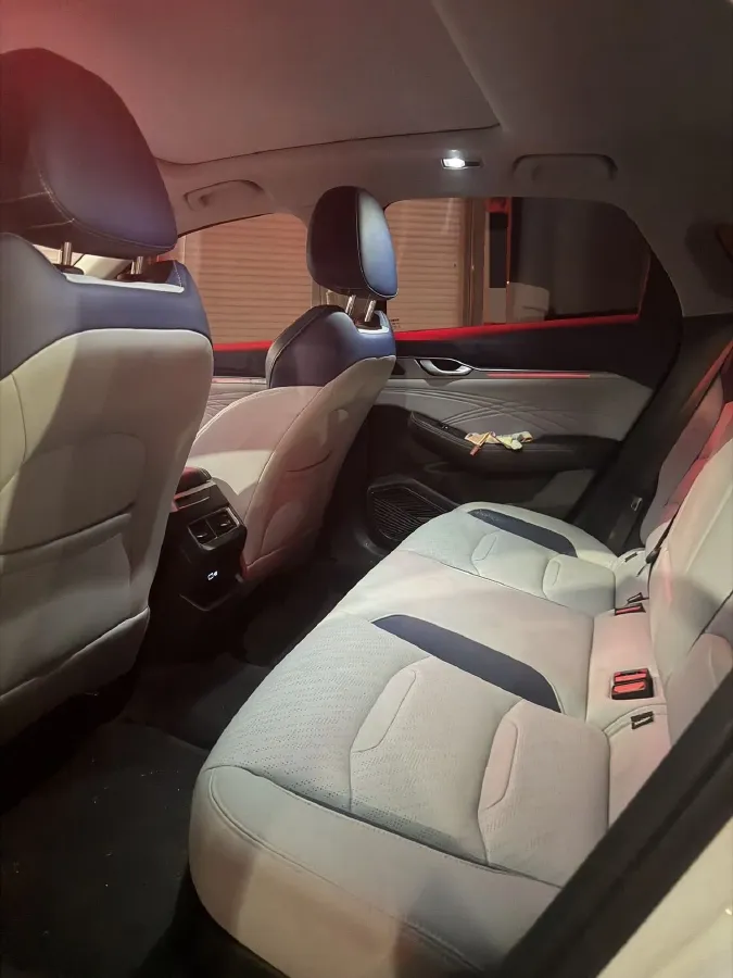 2023 Geely Preface 2.0T 190HP L4 7DCT,autocango,china used car exporter,china ev exporter,chinese used car exporter,chinese used ev exporter