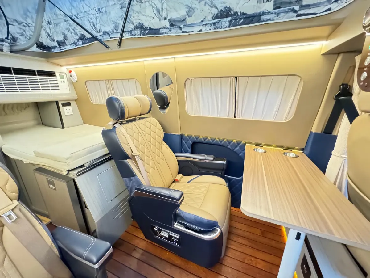 2021 Ford Transit 2.0T 202HP L4 6AT,autocango,china used car exporter,china ev exporter,chinese used car exporter,chinese used ev exporter