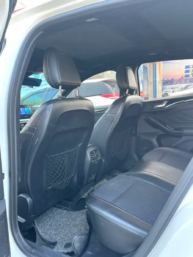 2021 Ford Focus 1.5T 174HP L3 8AT,autocango,china used car exporter,china ev exporter,chinese used car exporter,chinese used ev exporter
