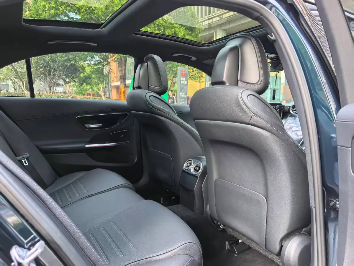 2023 Mercedes-Benz C Class 1.5T 204HP L4 9AT,autocango,china used car exporter,china ev exporter,chinese used car exporter,chinese used ev exporter