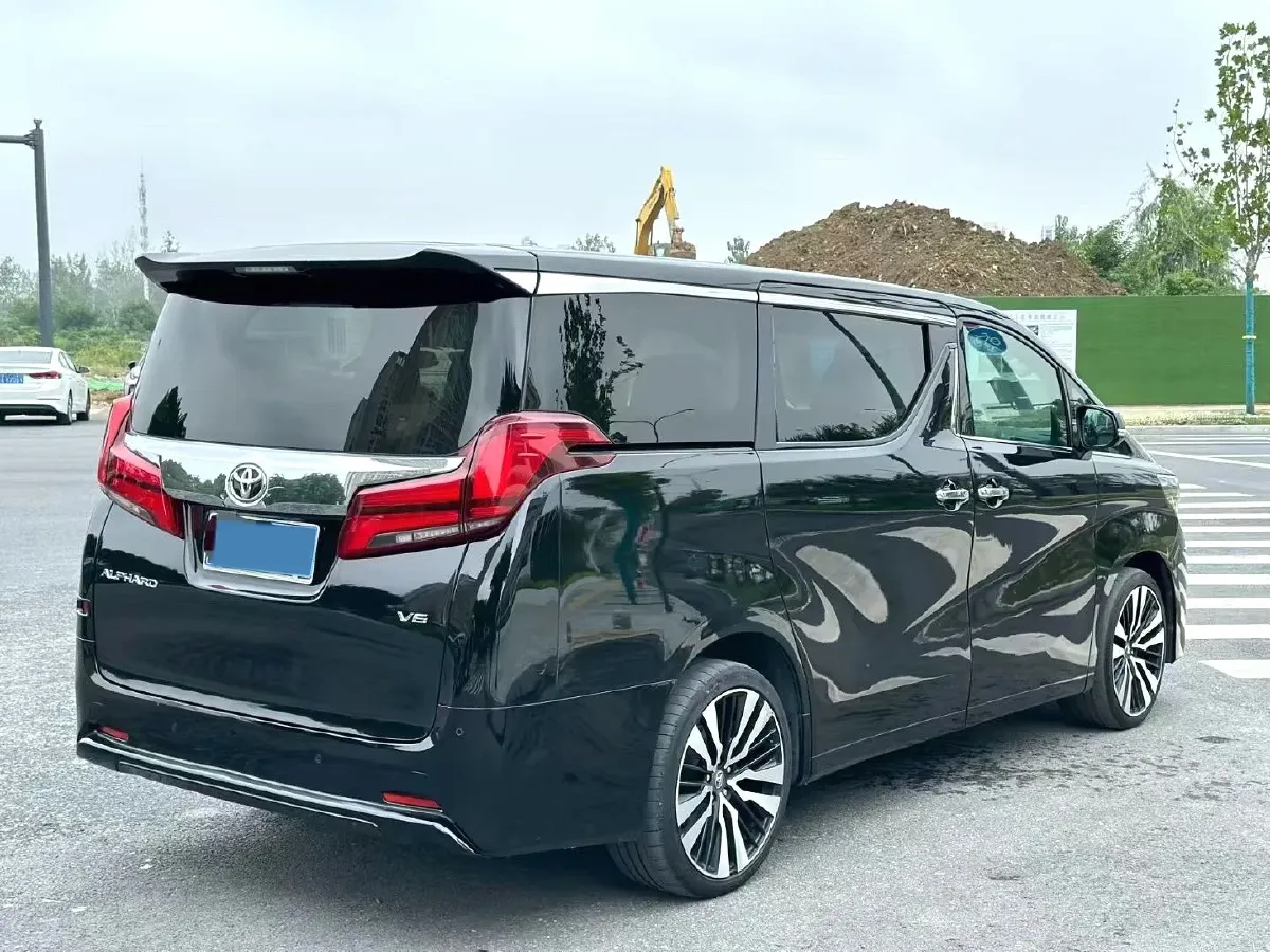 2018 Toyota Alphard 3.5L 301HP V6 8AT,autocango,china used car exporter,china ev exporter,chinese used car exporter,chinese used ev exporter