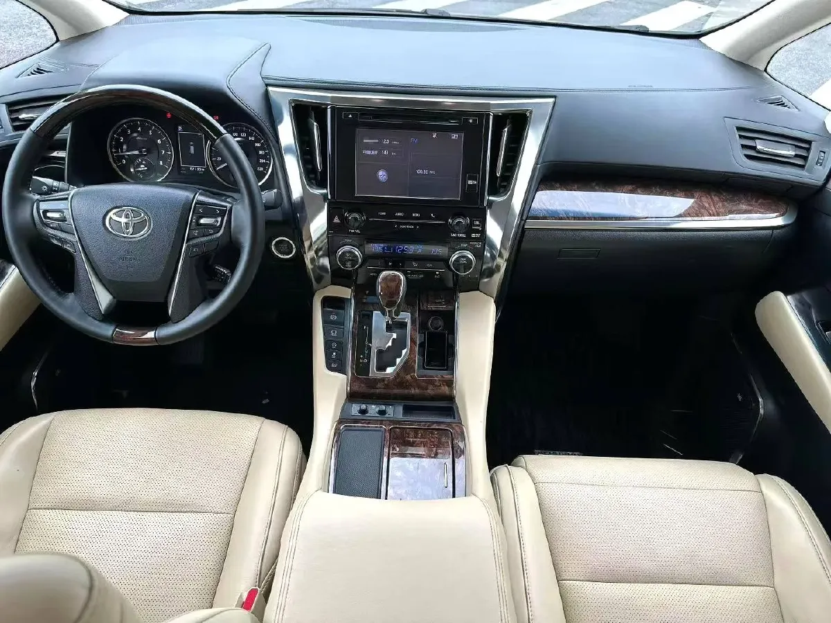 2018 Toyota Alphard 3.5L 301HP V6 8AT,autocango,china used car exporter,china ev exporter,chinese used car exporter,chinese used ev exporter