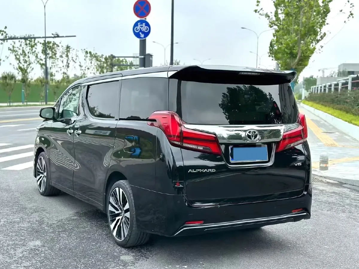 2018 Toyota Alphard 3.5L 301HP V6 8AT,autocango,china used car exporter,china ev exporter,chinese used car exporter,chinese used ev exporter