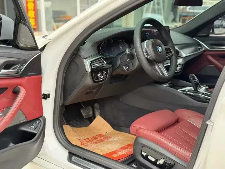 2021 BMW 5 Series 2.0T 184HP L4 8AT PHEV 17.7KWH,autocango,china used car exporter,china ev exporter,chinese used car exporter,chinese used ev exporter