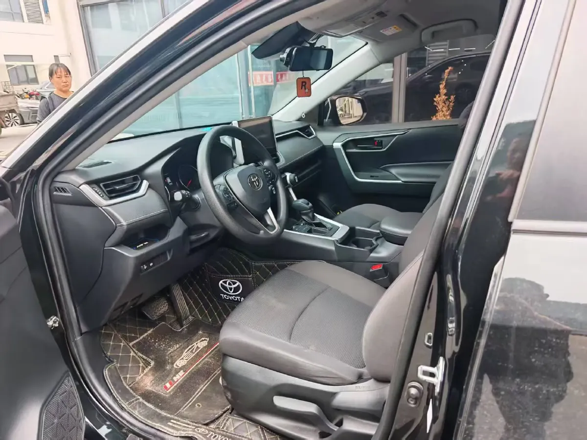 2022 Toyota RAV4 2.0L 171HP L4 CVT,autocango,china used car exporter,china ev exporter,chinese used car exporter,chinese used ev exporter