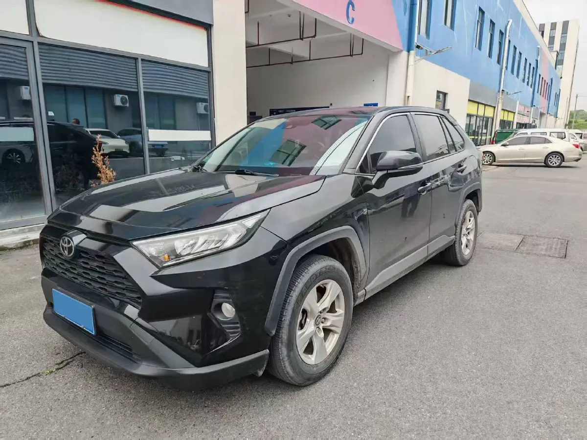 2022 Toyota RAV4 2.0L 171HP L4 CVT,autocango,china used car exporter,china ev exporter,chinese used car exporter,chinese used ev exporter
