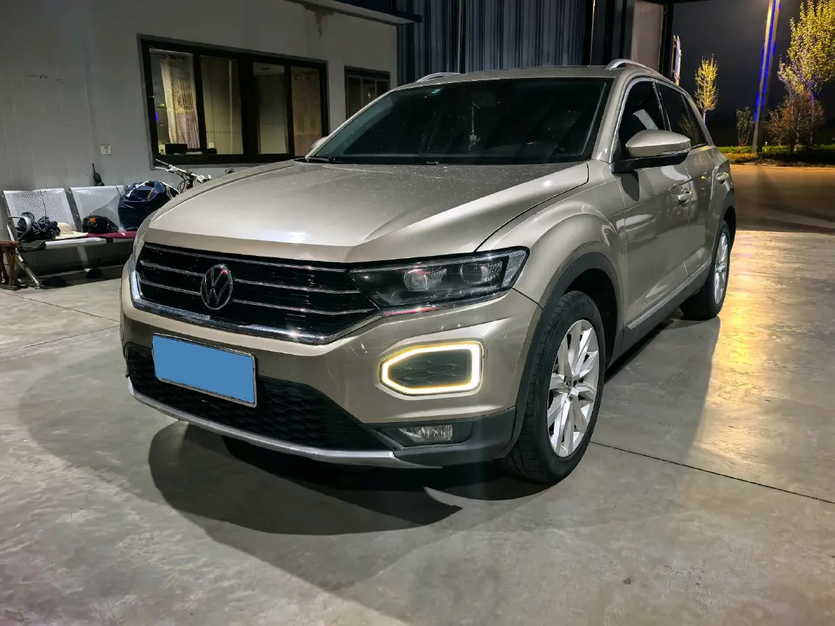 2020 Volkswagen T-Roc 1.4T 150HP L4 7DCT,autocango,china used car exporter,china ev exporter,chinese used car exporter,chinese used ev exporter