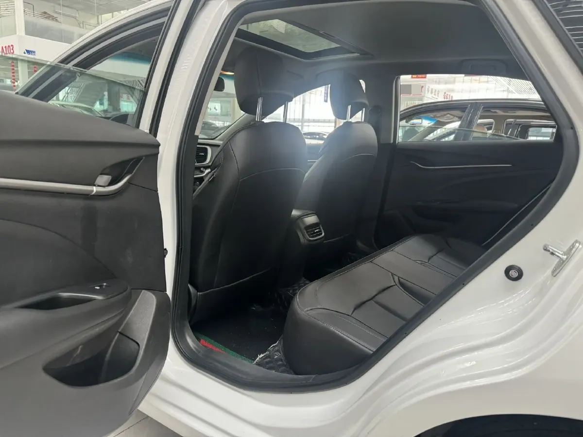 2021 Buick Excelle 1.5L 113HP L4 6AT,autocango,china used car exporter,china ev exporter,chinese used car exporter,chinese used ev exporter