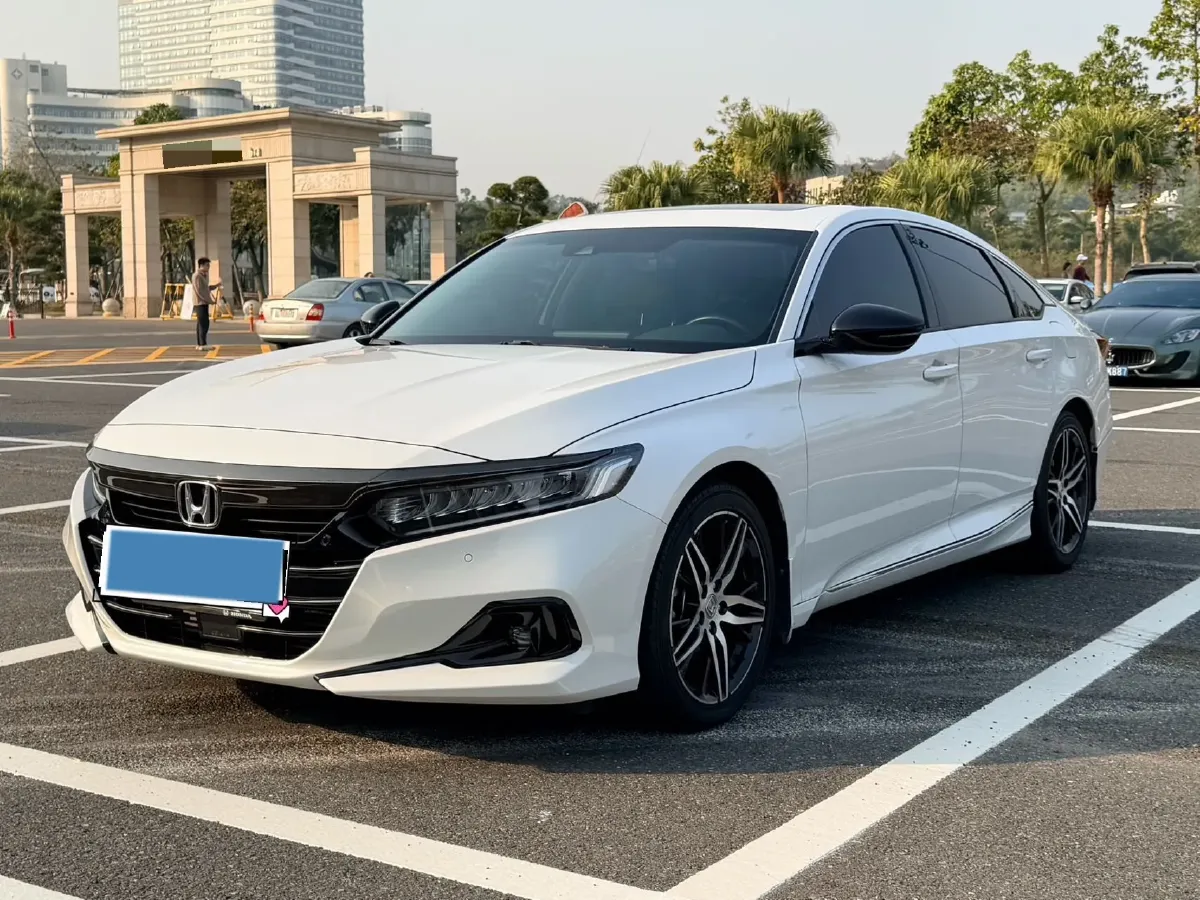 2022 Honda Accord 1.5T 194HP L4 CVT,autocango,china used car exporter,china ev exporter,chinese used car exporter,chinese used ev exporter