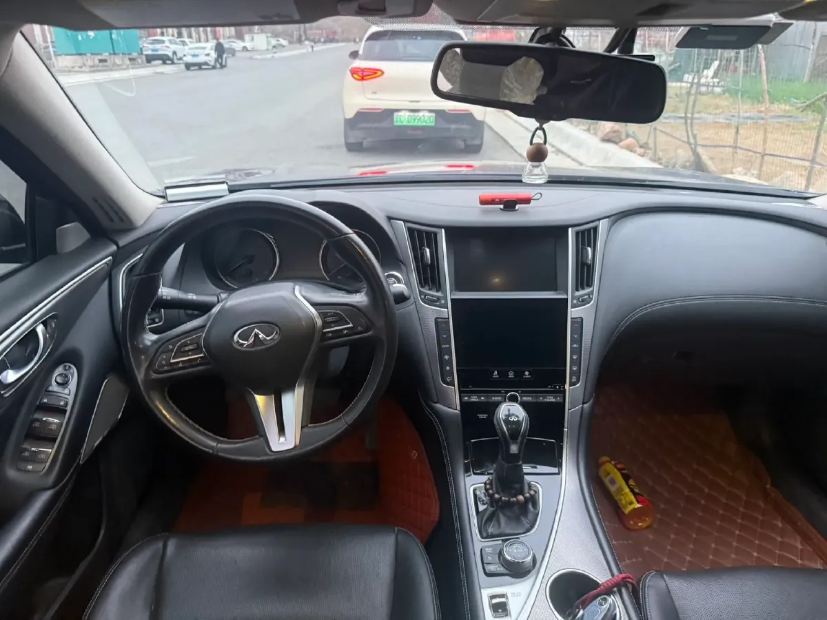 2018 Jeep Grand Commander 2.0T 265HP L4 9AT,autocango,china used car exporter,china ev exporter,chinese used car exporter,chinese used ev exporter