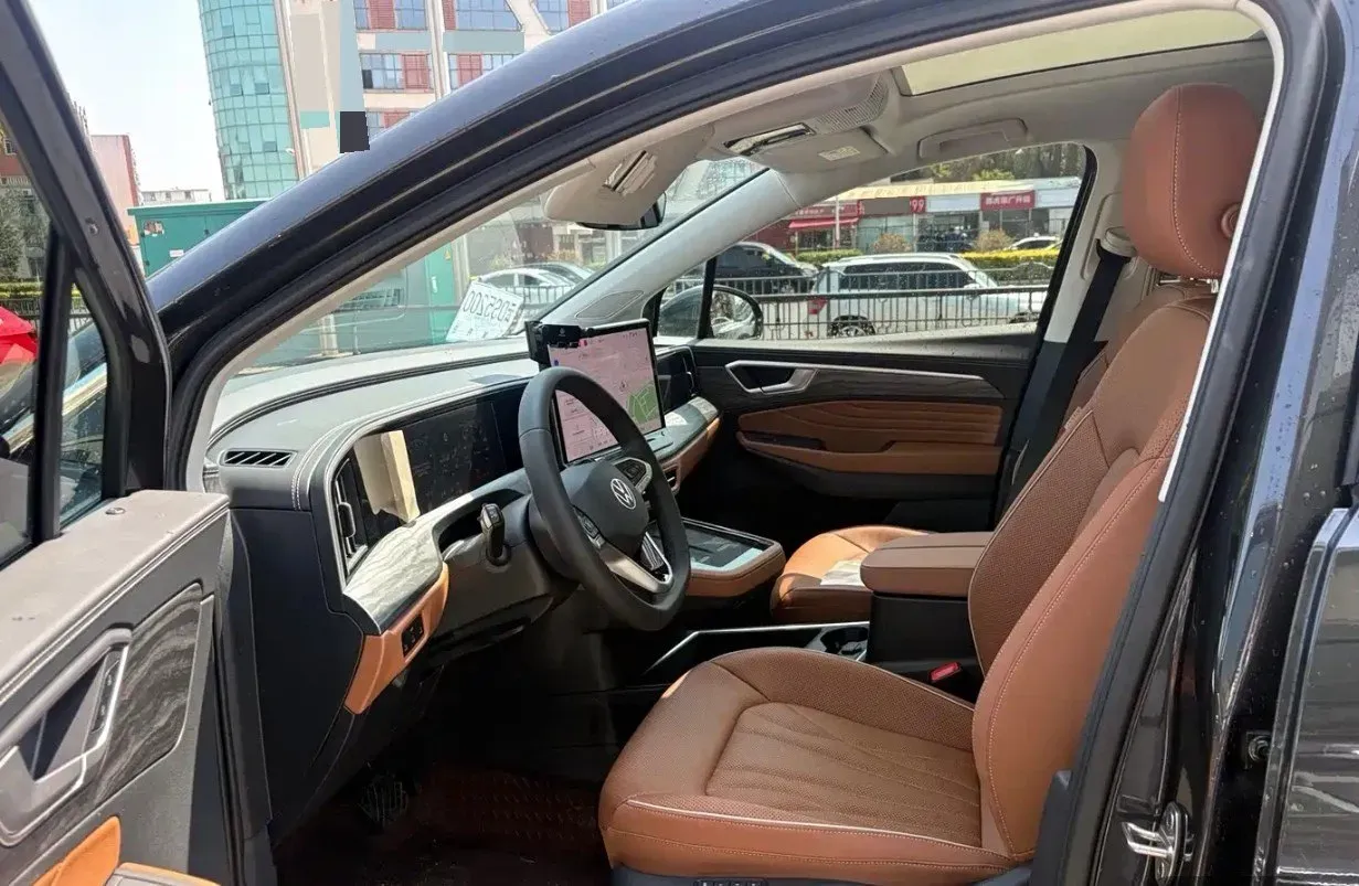 2026 Volkswagen Talagon 2.0T 272HP L4 7DCT,autocango,china used car exporter,china ev exporter,chinese used car exporter,chinese used ev exporter