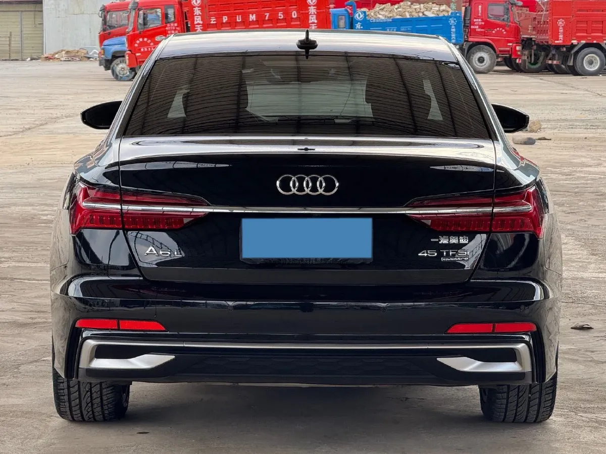 2024 Audi A6L 2.0T 245HP L4 7DCT,autocango,china used car exporter,china ev exporter,chinese used car exporter,chinese used ev exporter