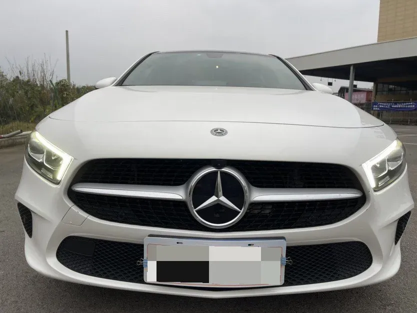 2019 Mercedes-Benz A Class 1.3T 163HP L4 7DCT,autocango,china used car exporter,china ev exporter,chinese used car exporter,chinese used ev exporter