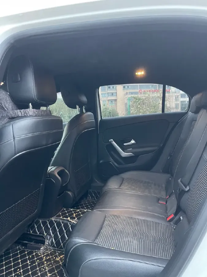 2019 Mercedes-Benz A Class 1.3T 163HP L4 7DCT,autocango,china used car exporter,china ev exporter,chinese used car exporter,chinese used ev exporter