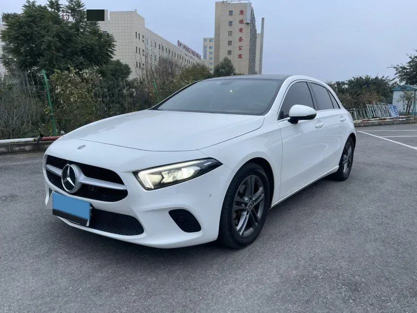 2019 Mercedes-Benz A Class 1.3T 163HP L4 7DCT,autocango,china used car exporter,china ev exporter,chinese used car exporter,chinese used ev exporter