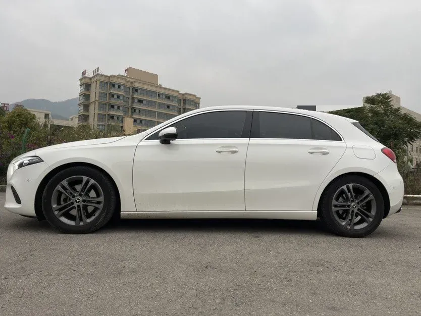 2019 Mercedes-Benz A Class 1.3T 163HP L4 7DCT,autocango,china used car exporter,china ev exporter,chinese used car exporter,chinese used ev exporter