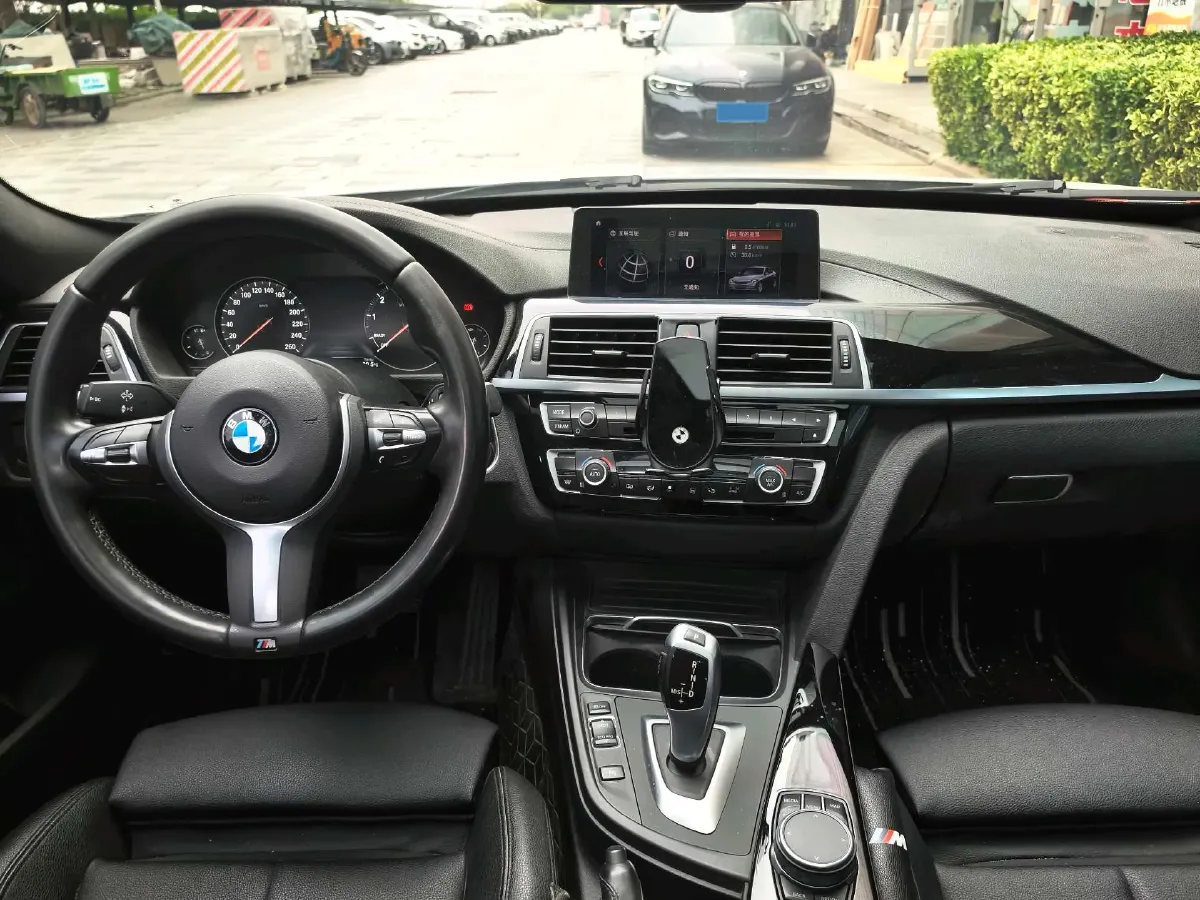 2019 BMW 3 Series GT 2.0T 184HP L4 8AT,autocango,china used car exporter,china ev exporter,chinese used car exporter,chinese used ev exporter