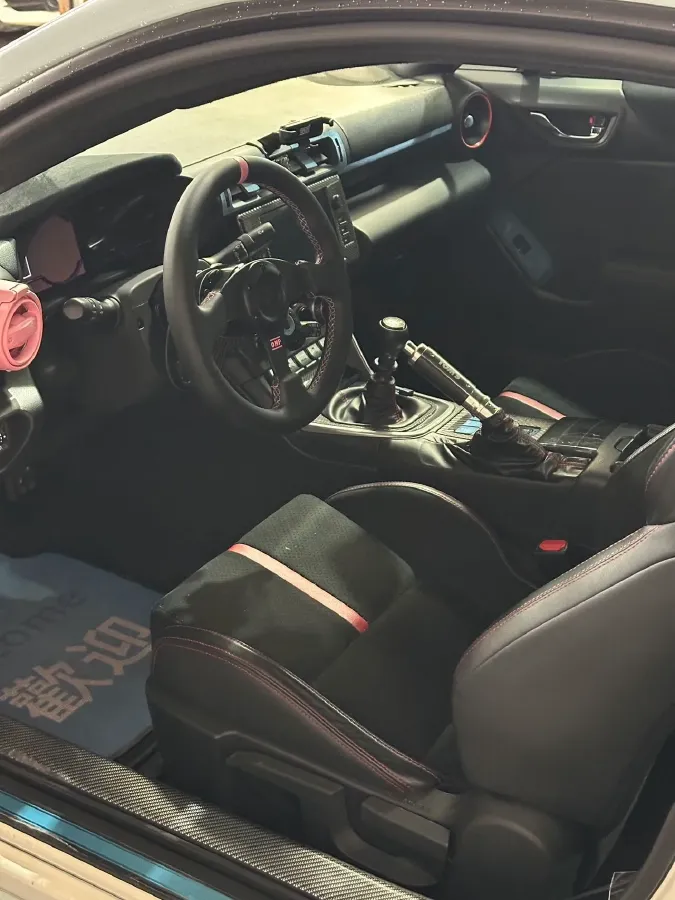 2022 Subaru BRZ 2.4L 234HP H4 6MT,autocango,china used car exporter,china ev exporter,chinese used car exporter,chinese used ev exporter