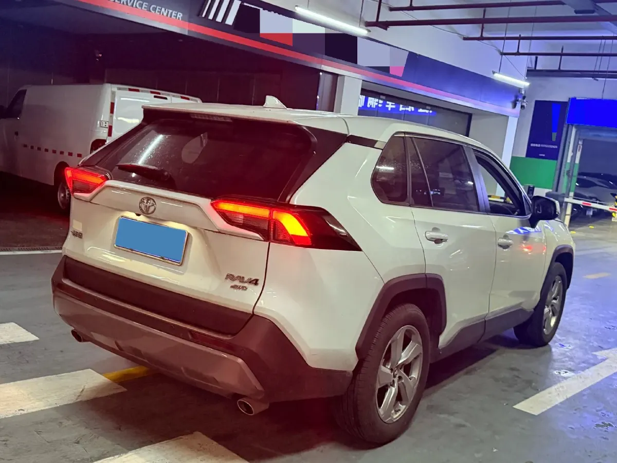 2021 Toyota RAV4 2.0L 171HP L4 CVT,autocango,china used car exporter,china ev exporter,chinese used car exporter,chinese used ev exporter
