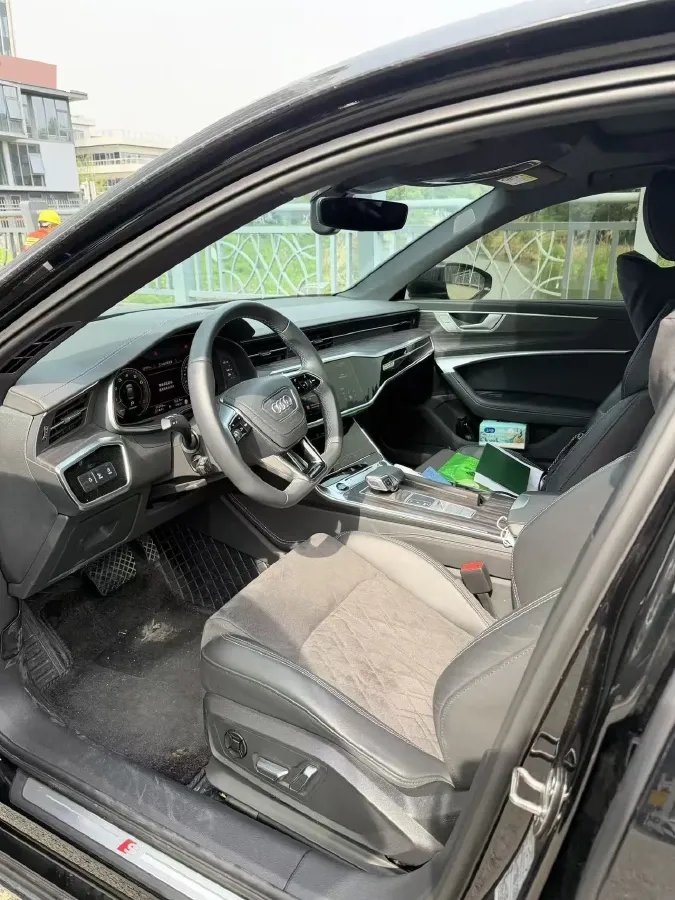 2024 Audi A6L 3.0T 340HP V6 7DCT,autocango,china used car exporter,china ev exporter,chinese used car exporter,chinese used ev exporter